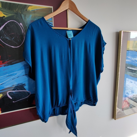 happening in the present deep turquoise blouse - Picture 6 of 6